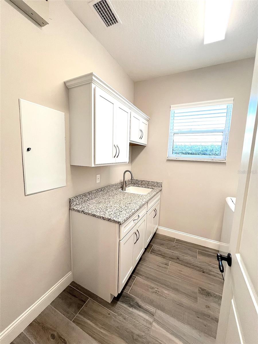 Image 21 of 92 For 15 Sandpiper Lane