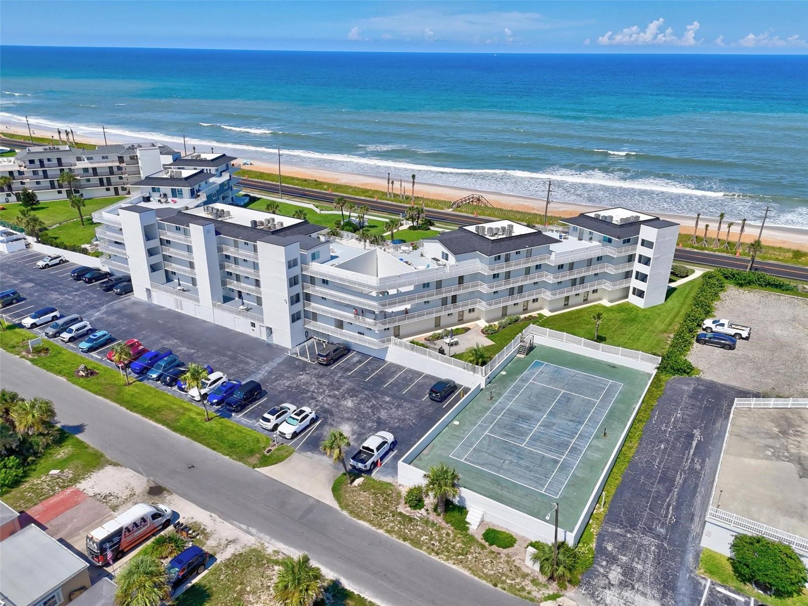 Image 3 of 33 For 3510 Ocean Shore Boulevard 203