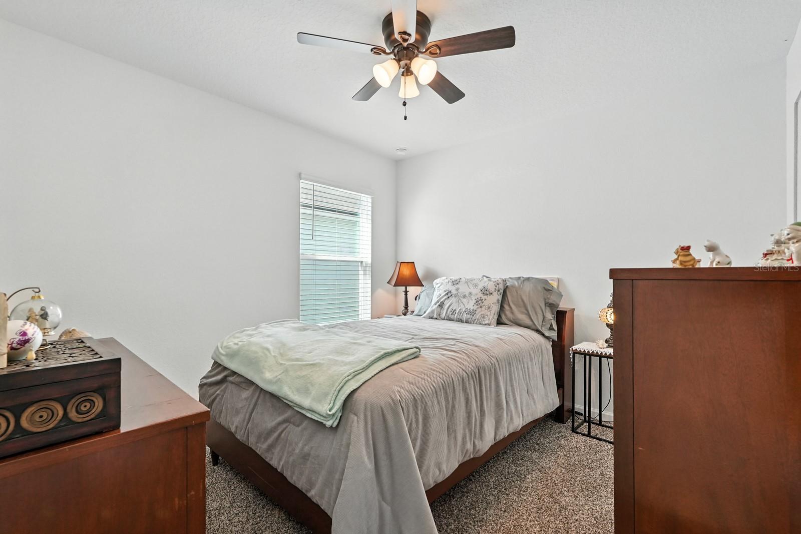 Image 18 of 65 For 21 Summerwood Road S