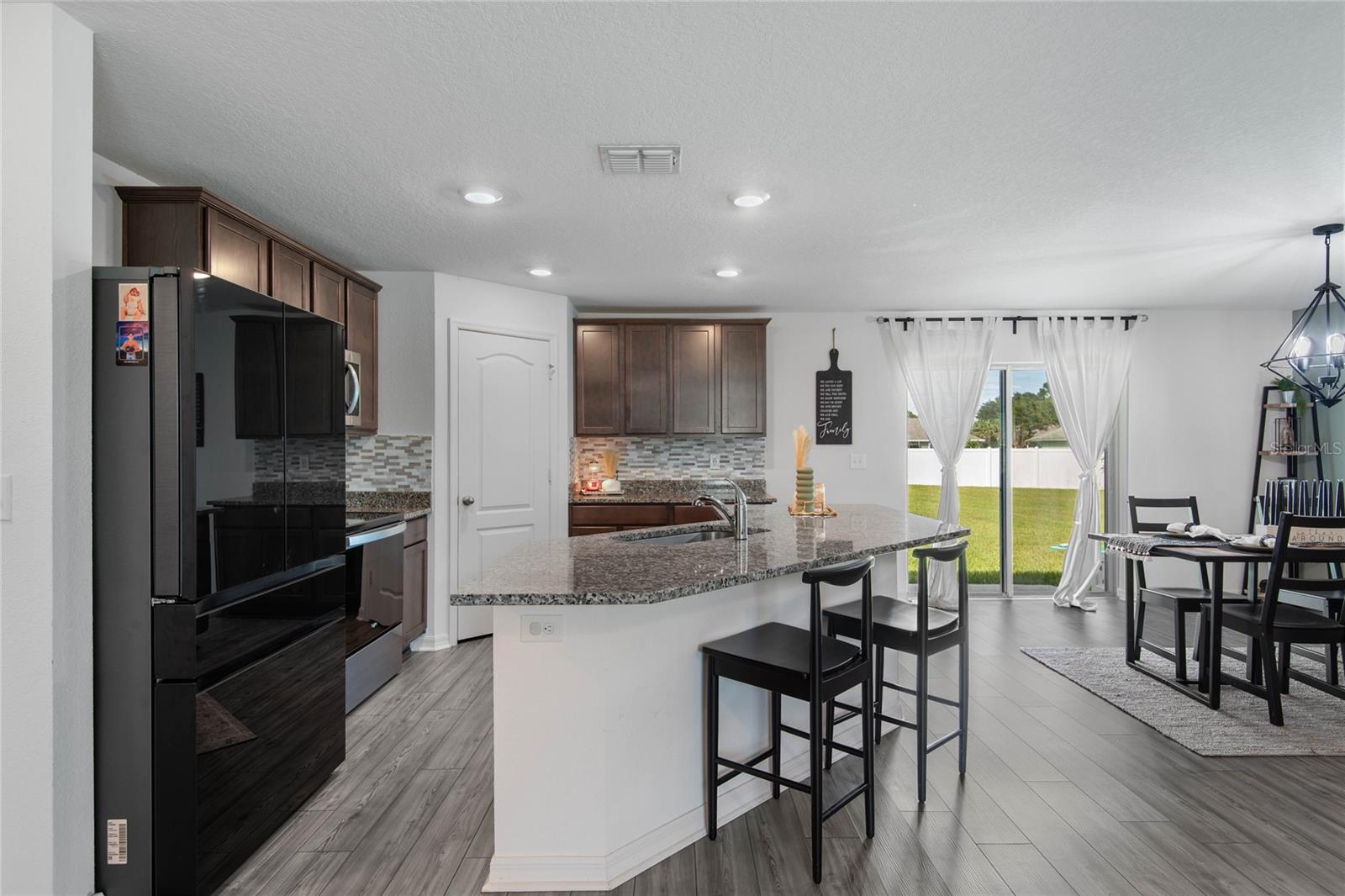 Image 15 of 47 For 5 Freeland Lane