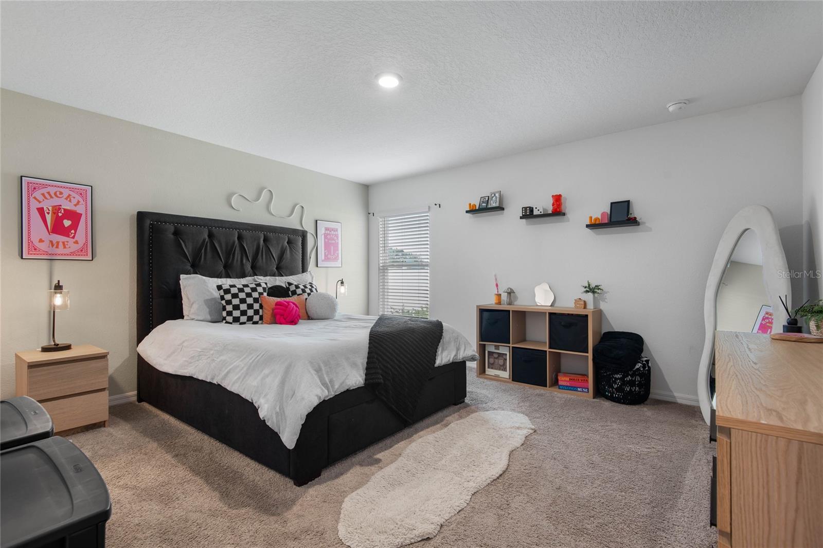 Image 19 of 47 For 5 Freeland Lane