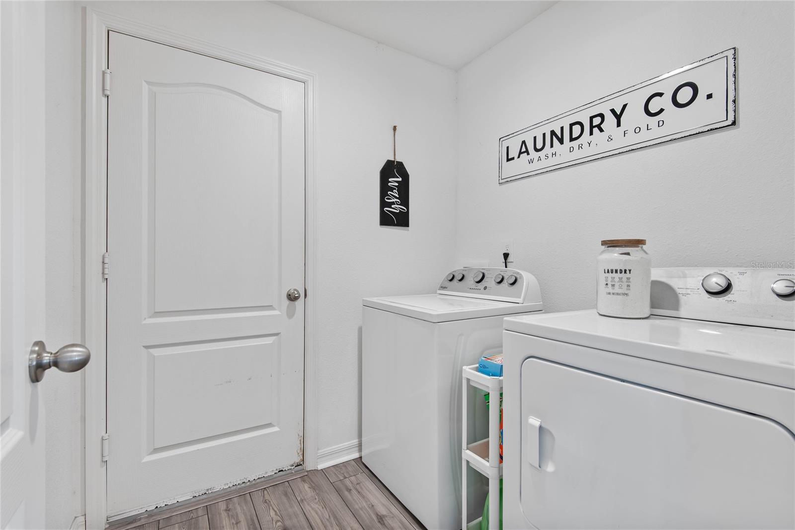 Image 29 of 47 For 5 Freeland Lane