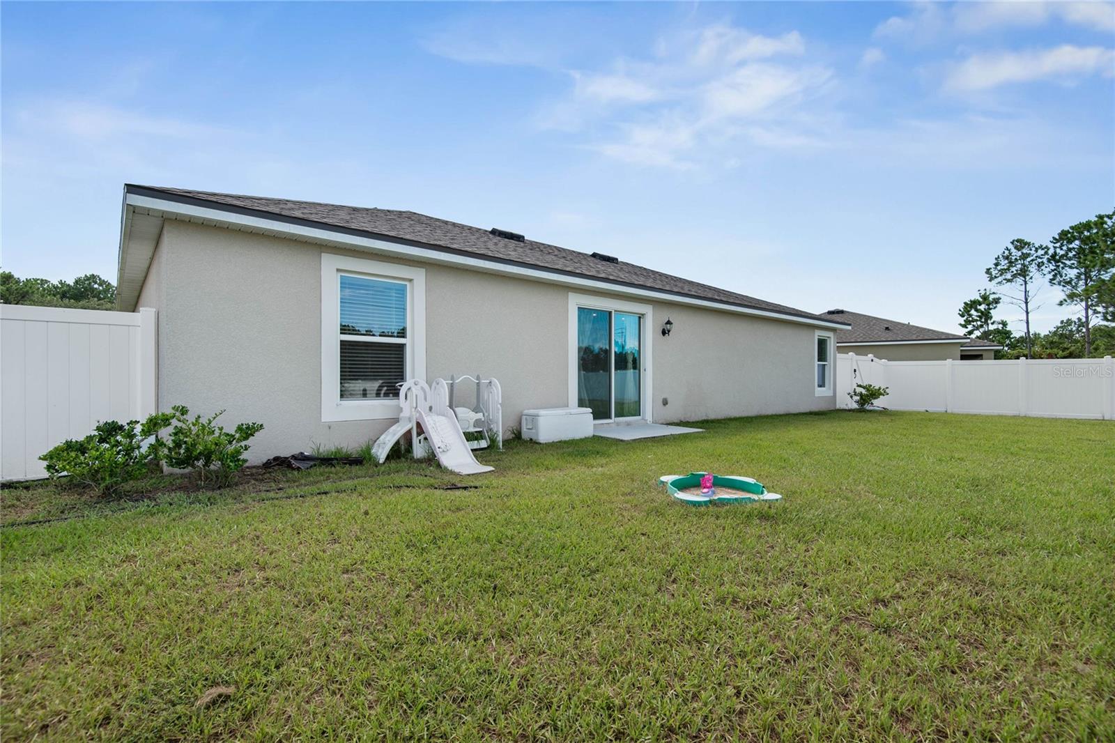 Image 34 of 47 For 5 Freeland Lane