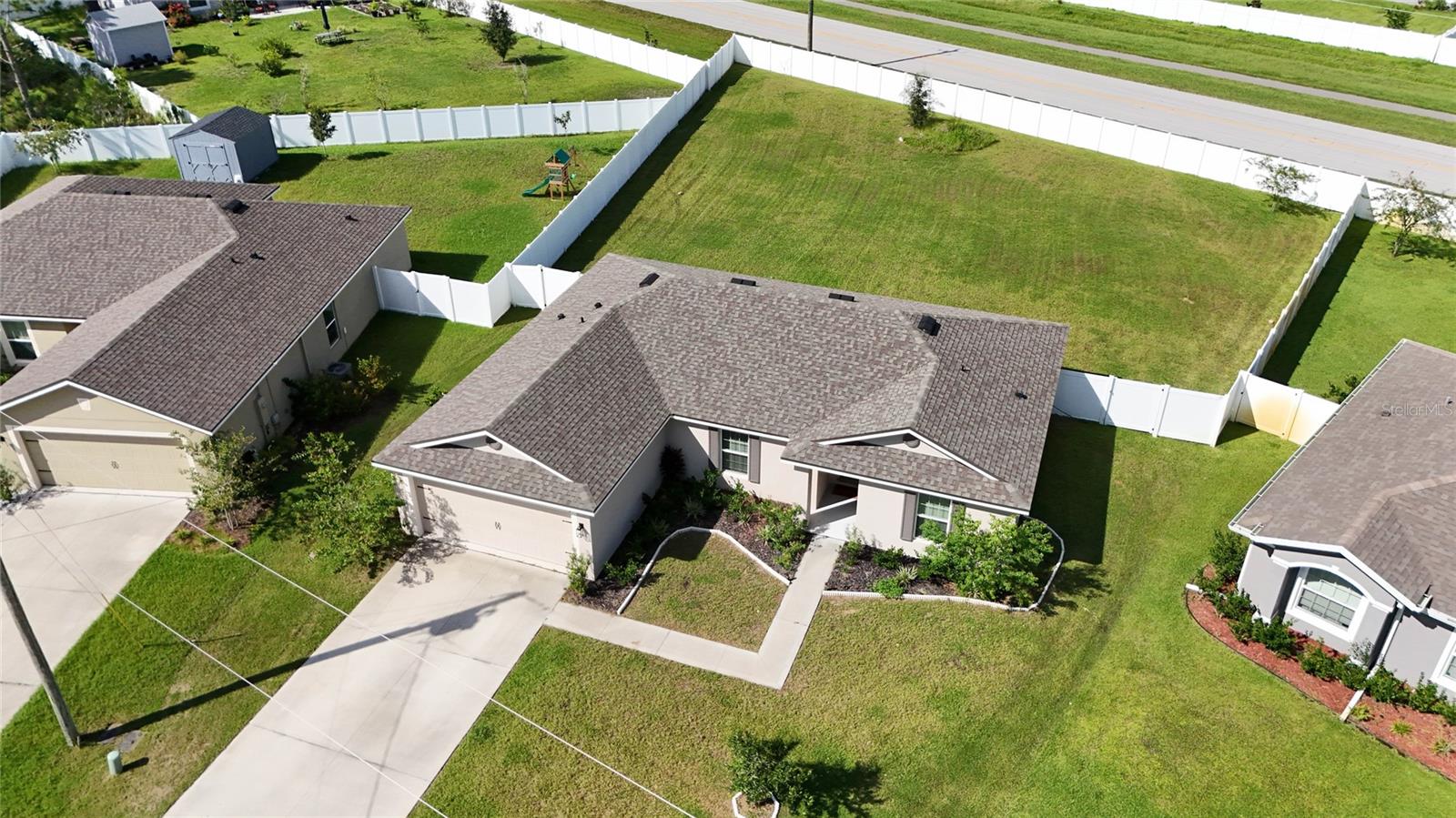 Image 40 of 47 For 5 Freeland Lane