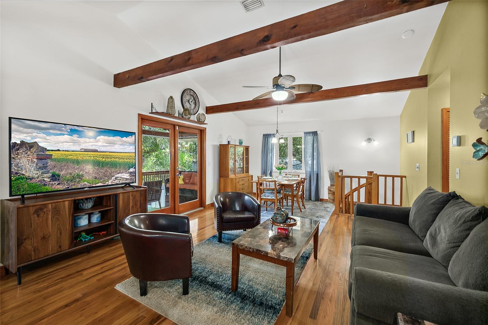 Image 11 of 49 For 26 Beachside Drive