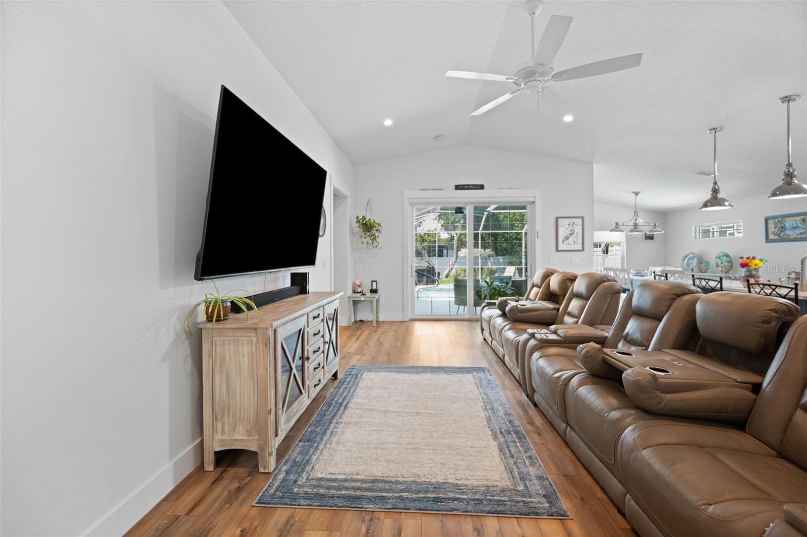 Image 7 of 46 For 1708 Daytona Avenue