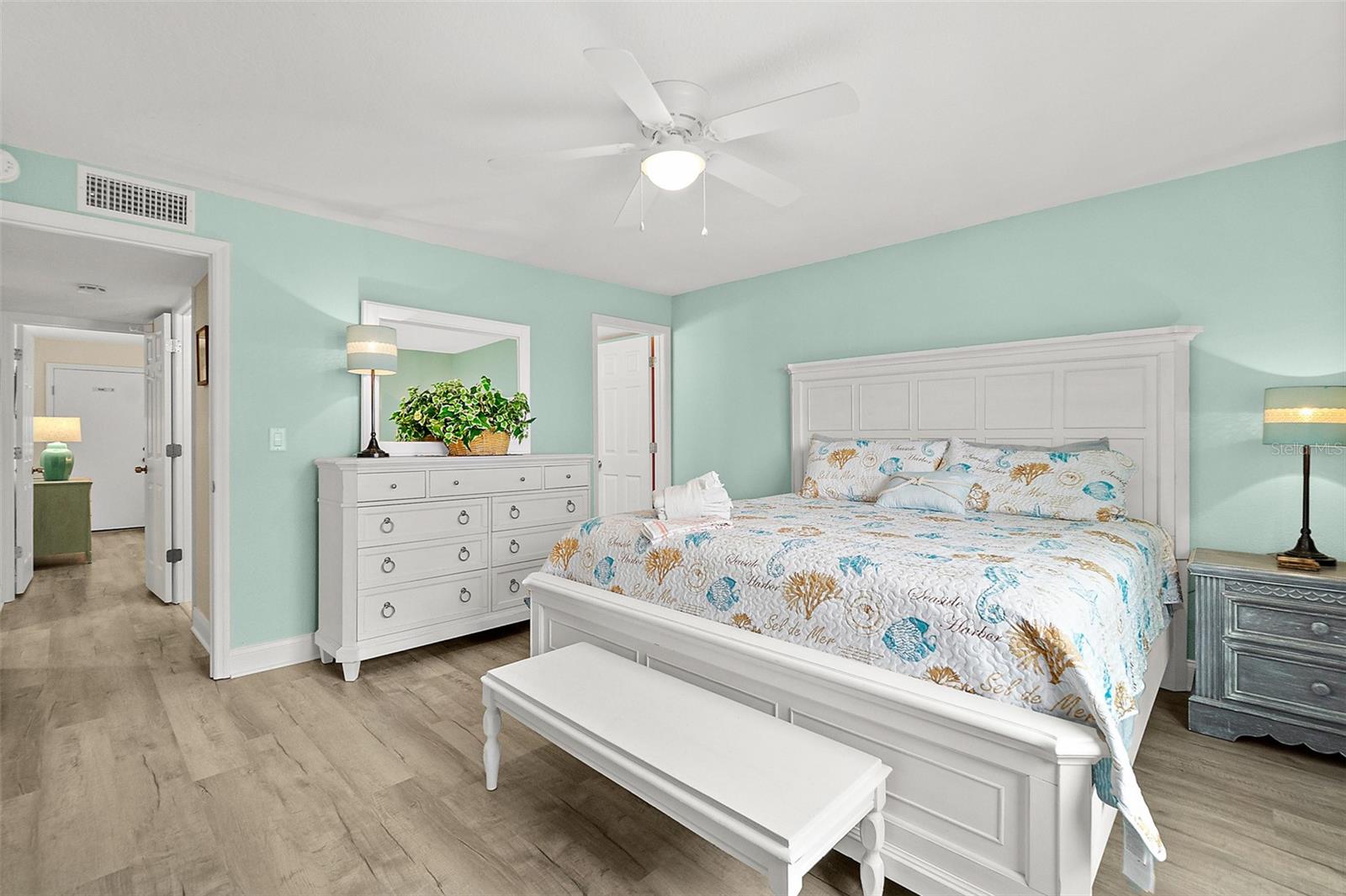 Image 19 of 37 For 3510 Ocean Shore Boulevard 207