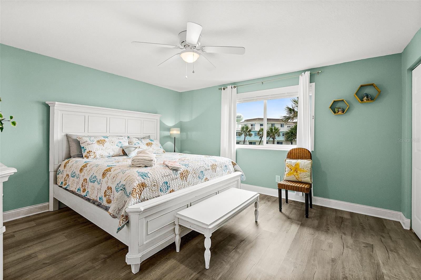 Image 20 of 37 For 3510 Ocean Shore Boulevard 207