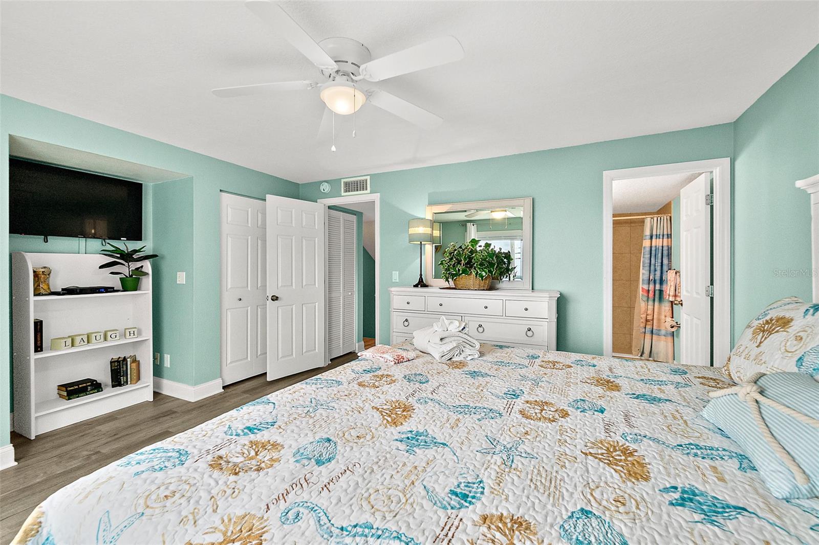 Image 22 of 37 For 3510 Ocean Shore Boulevard 207