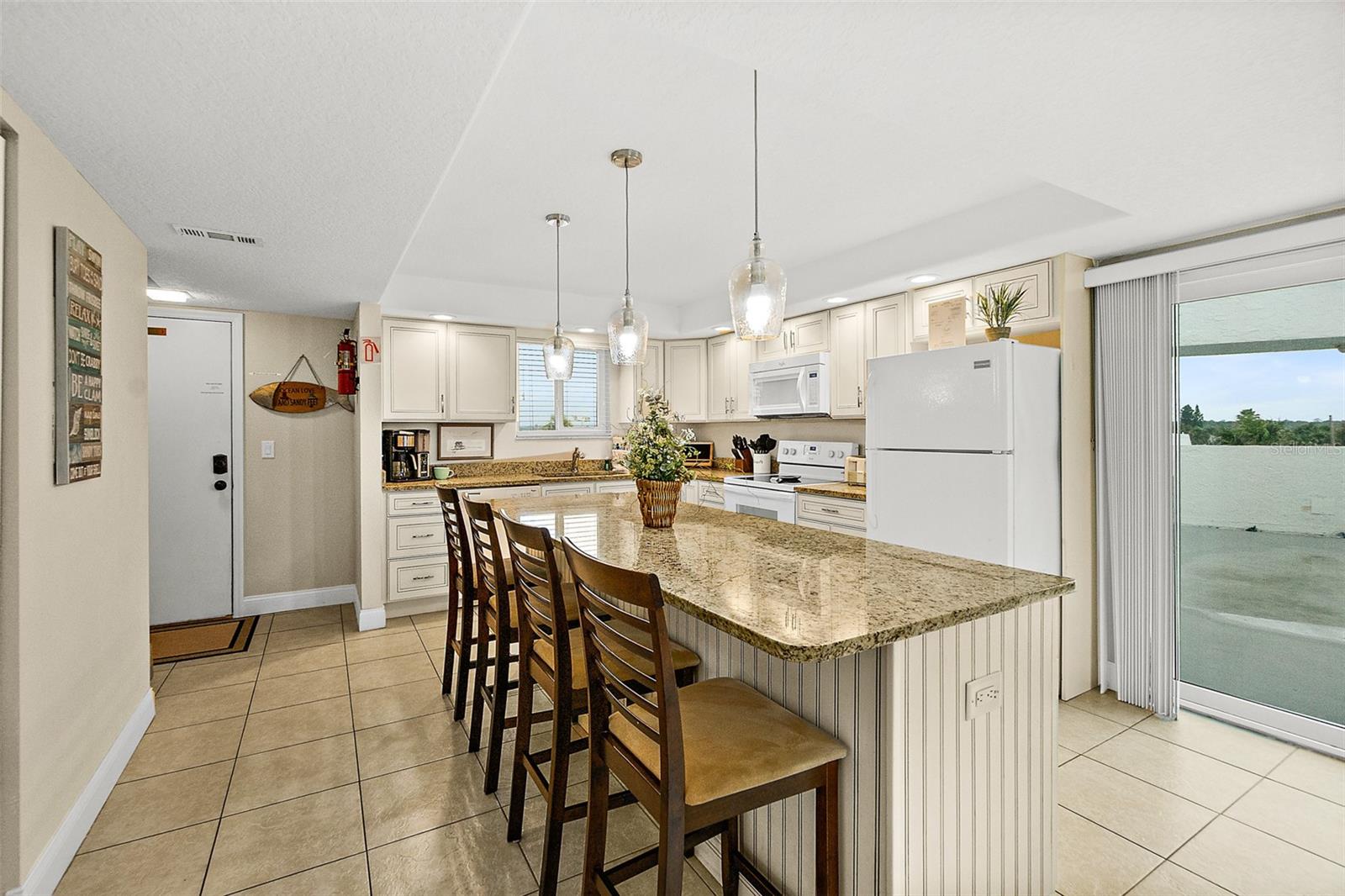 Image 3 of 37 For 3510 Ocean Shore Boulevard 207