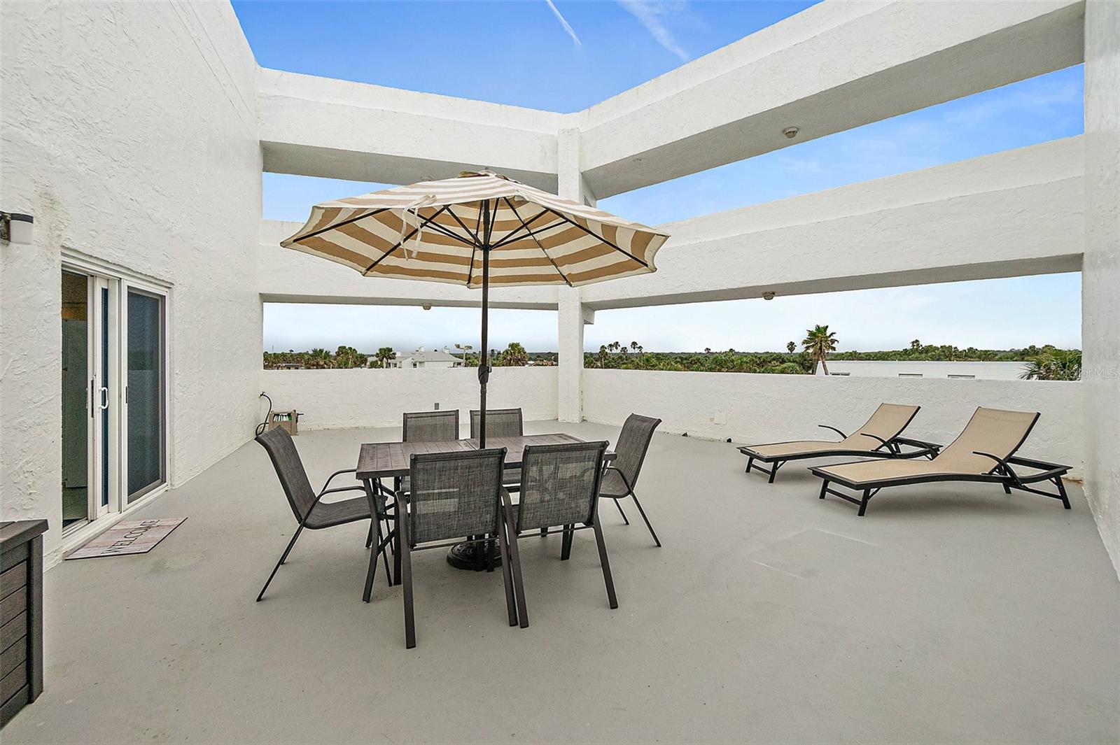 Image 31 of 37 For 3510 Ocean Shore Boulevard 207