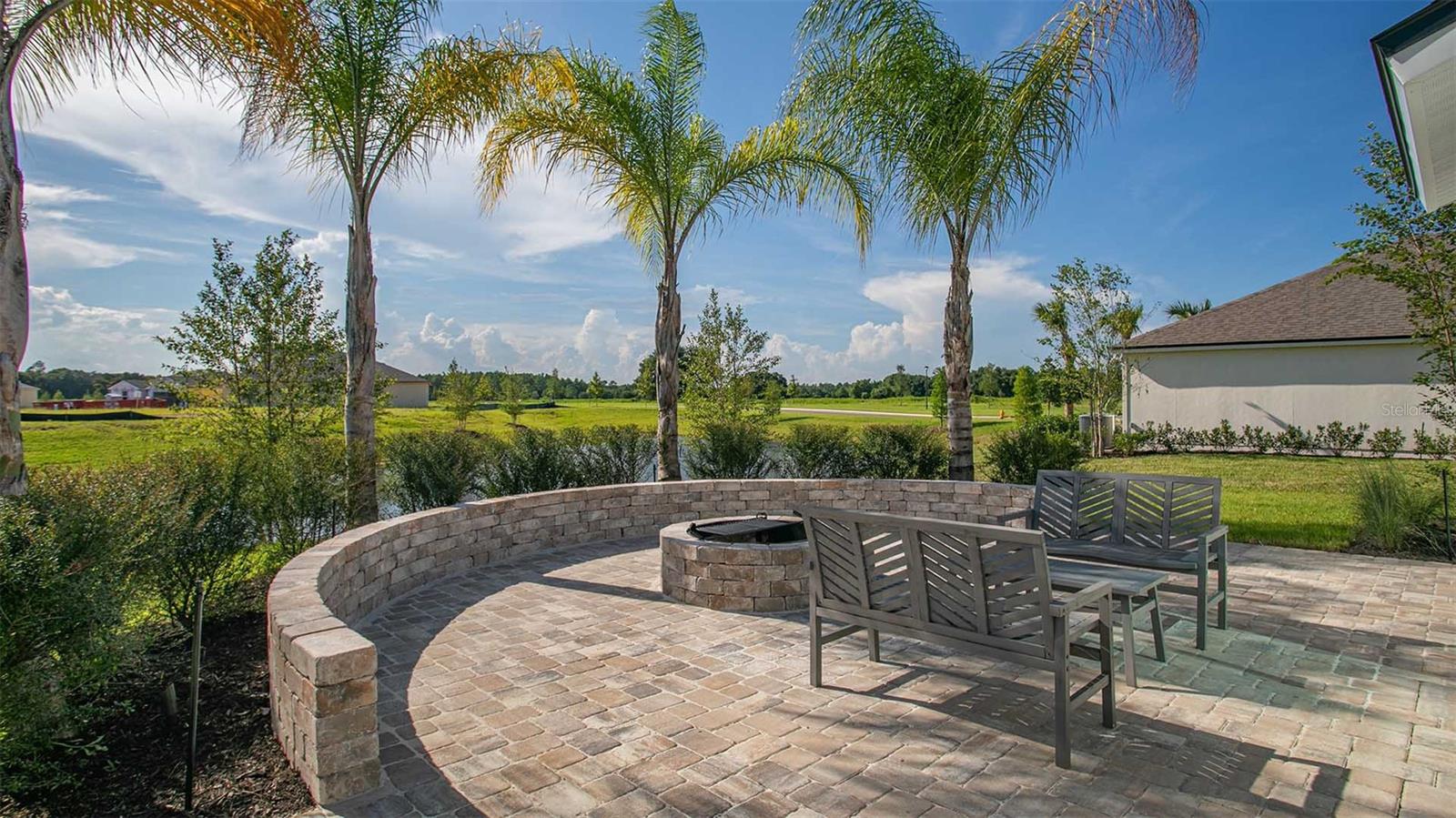 Image 24 of 48 For 34 Evora Court
