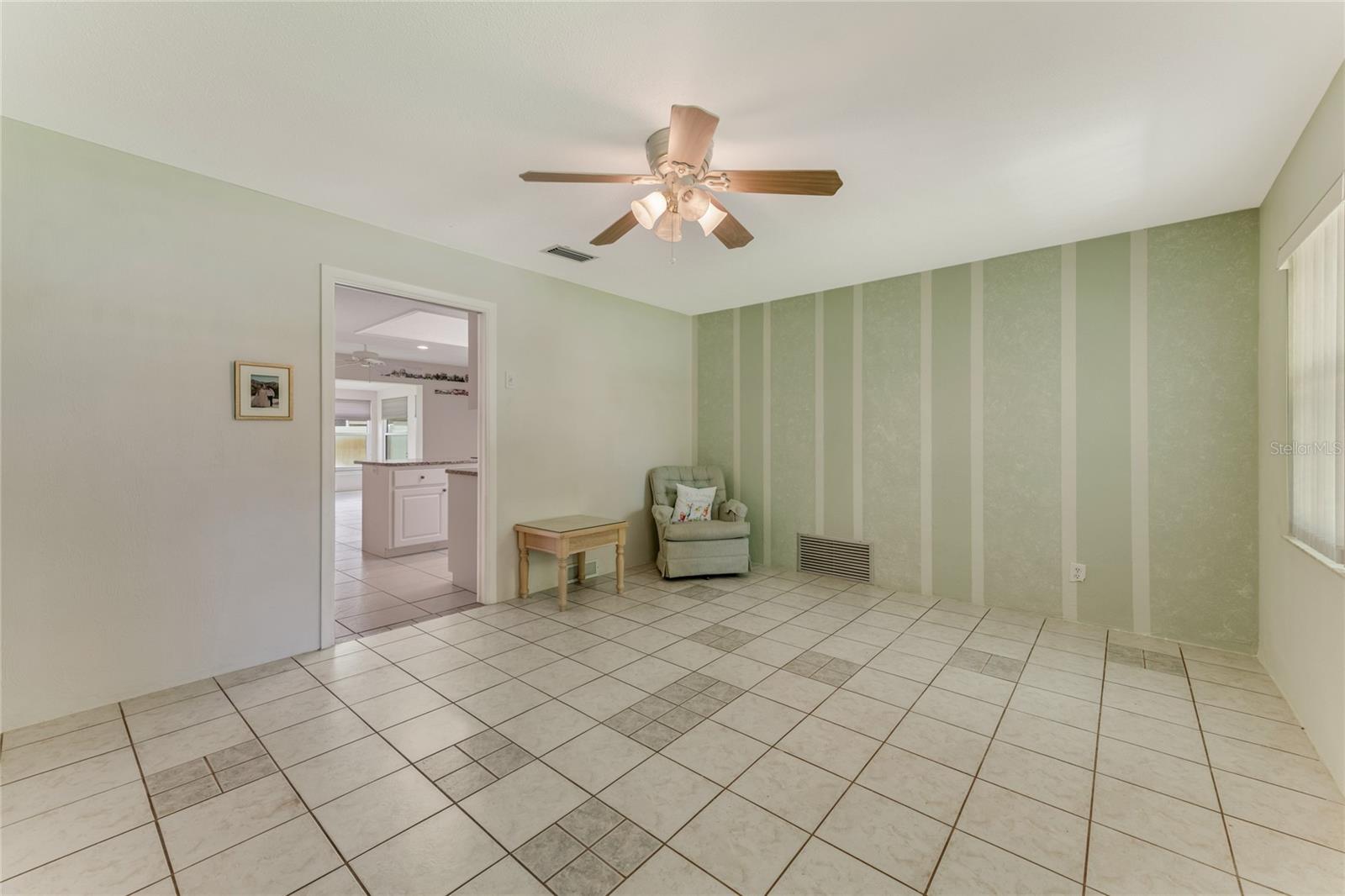 Image 4 of 20 For 500 Center Street