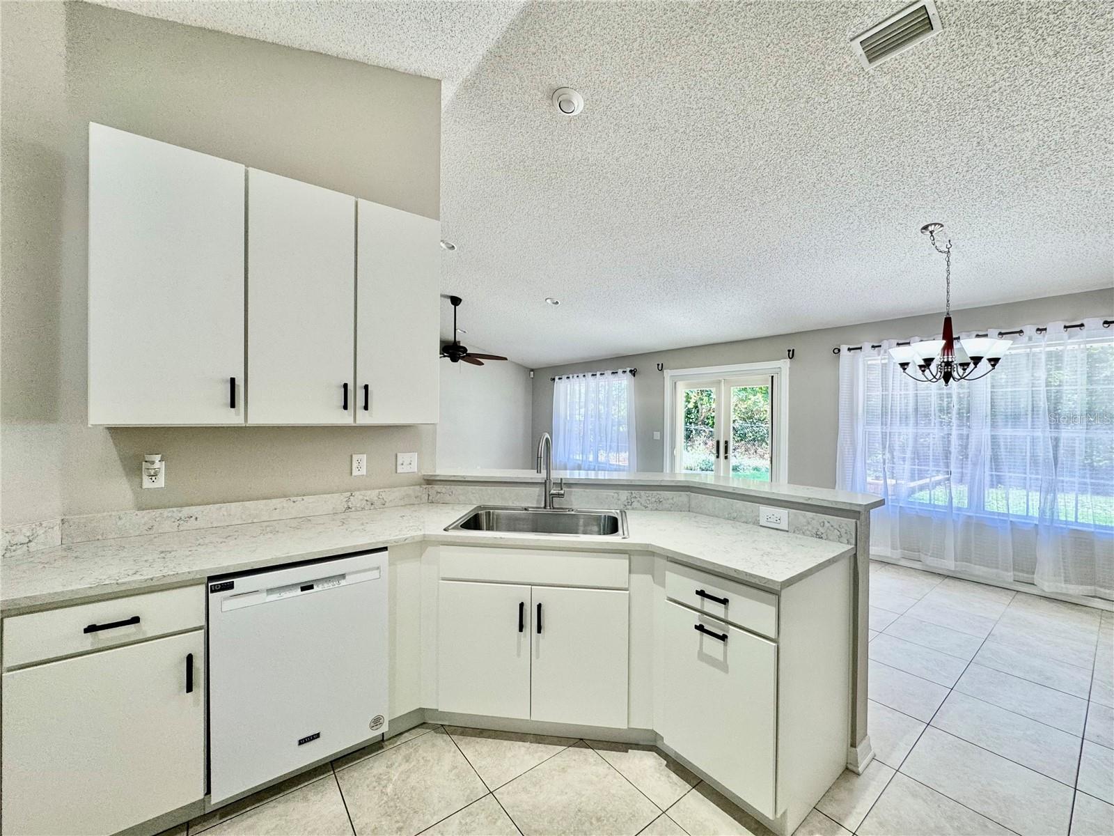 Image 4 of 17 For 45 Lee Drive