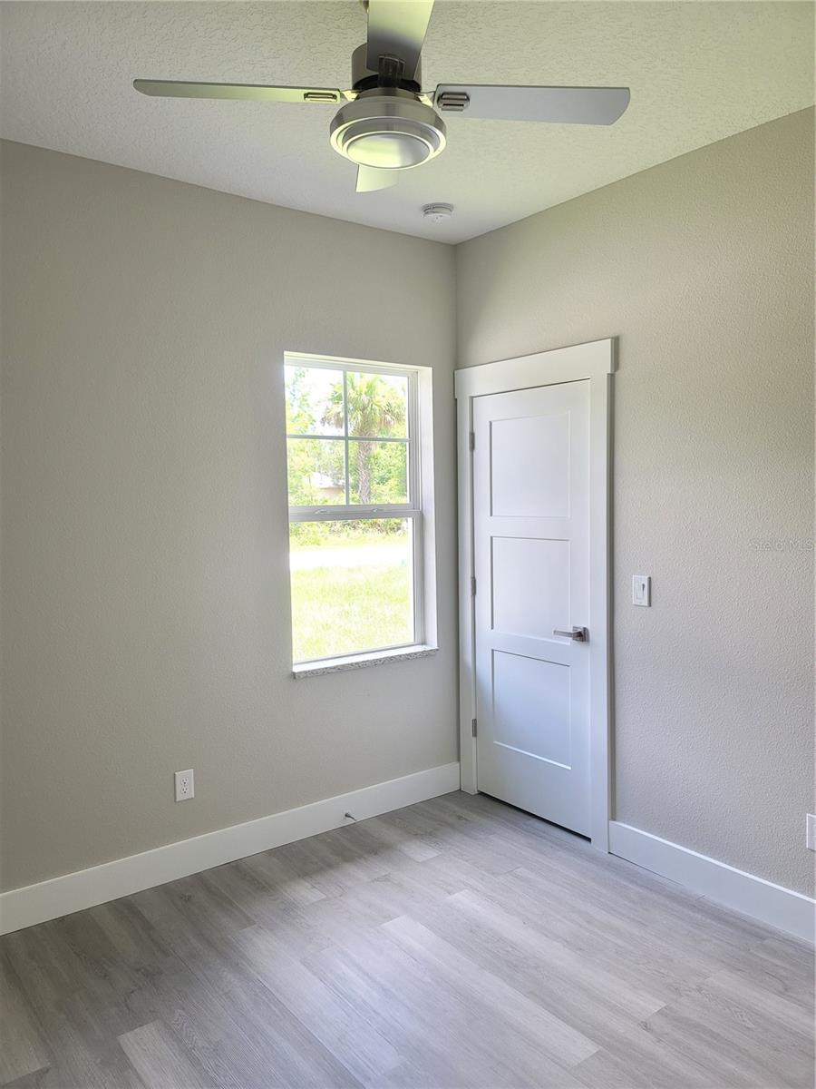 Image 15 of 21 For 1 Zoeller Court B