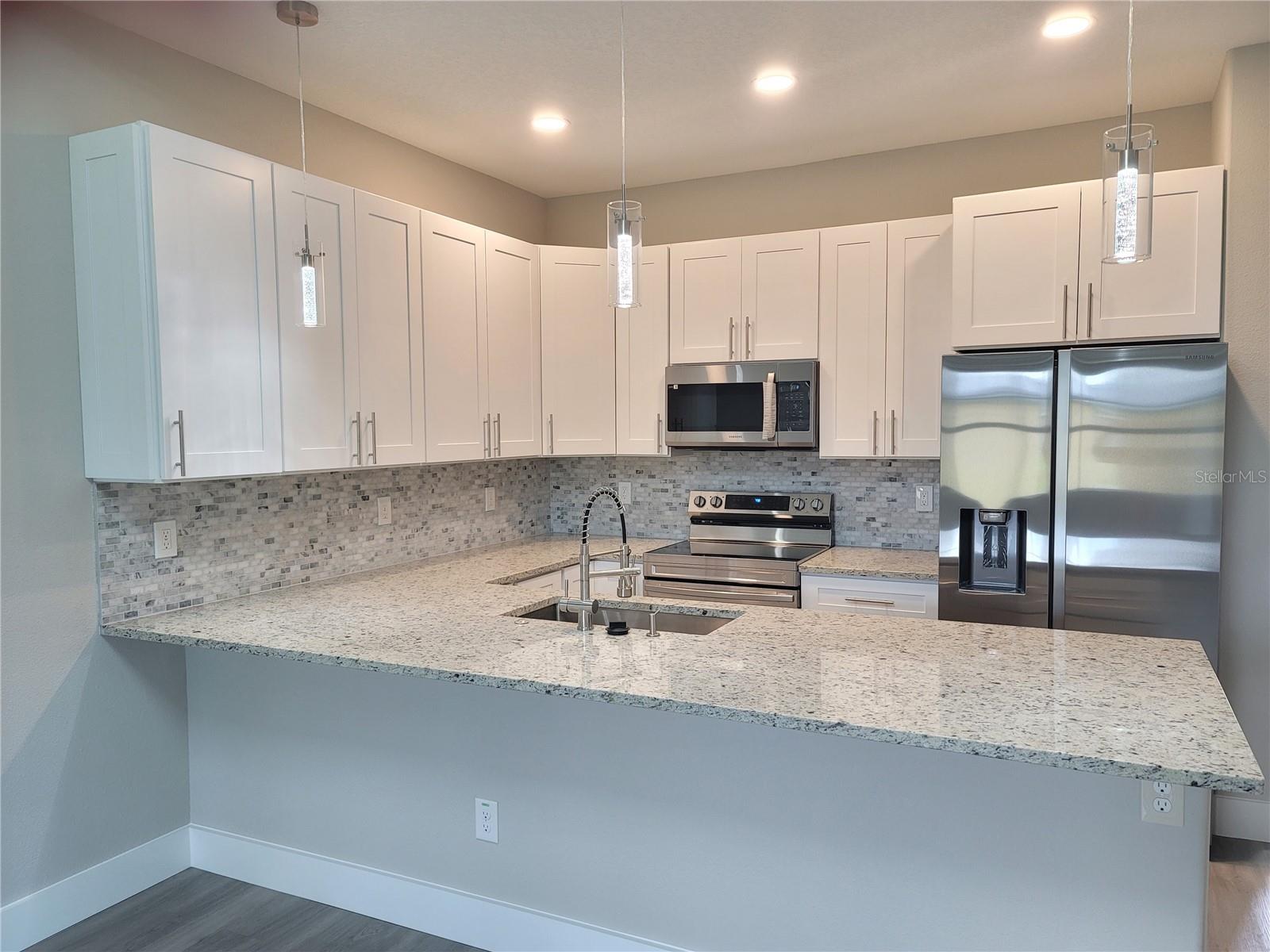 Image 4 of 21 For 1 Zoeller Court B