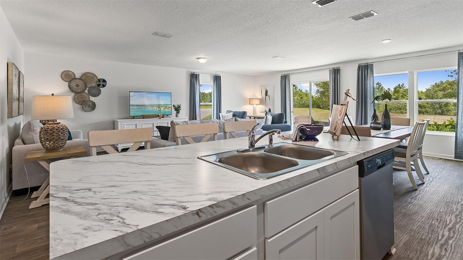 Image 6 of 44 For 72 Nervion Way