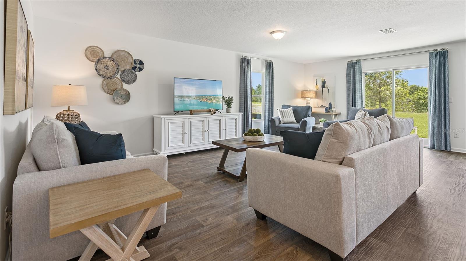 Image 9 of 44 For 72 Nervion Way