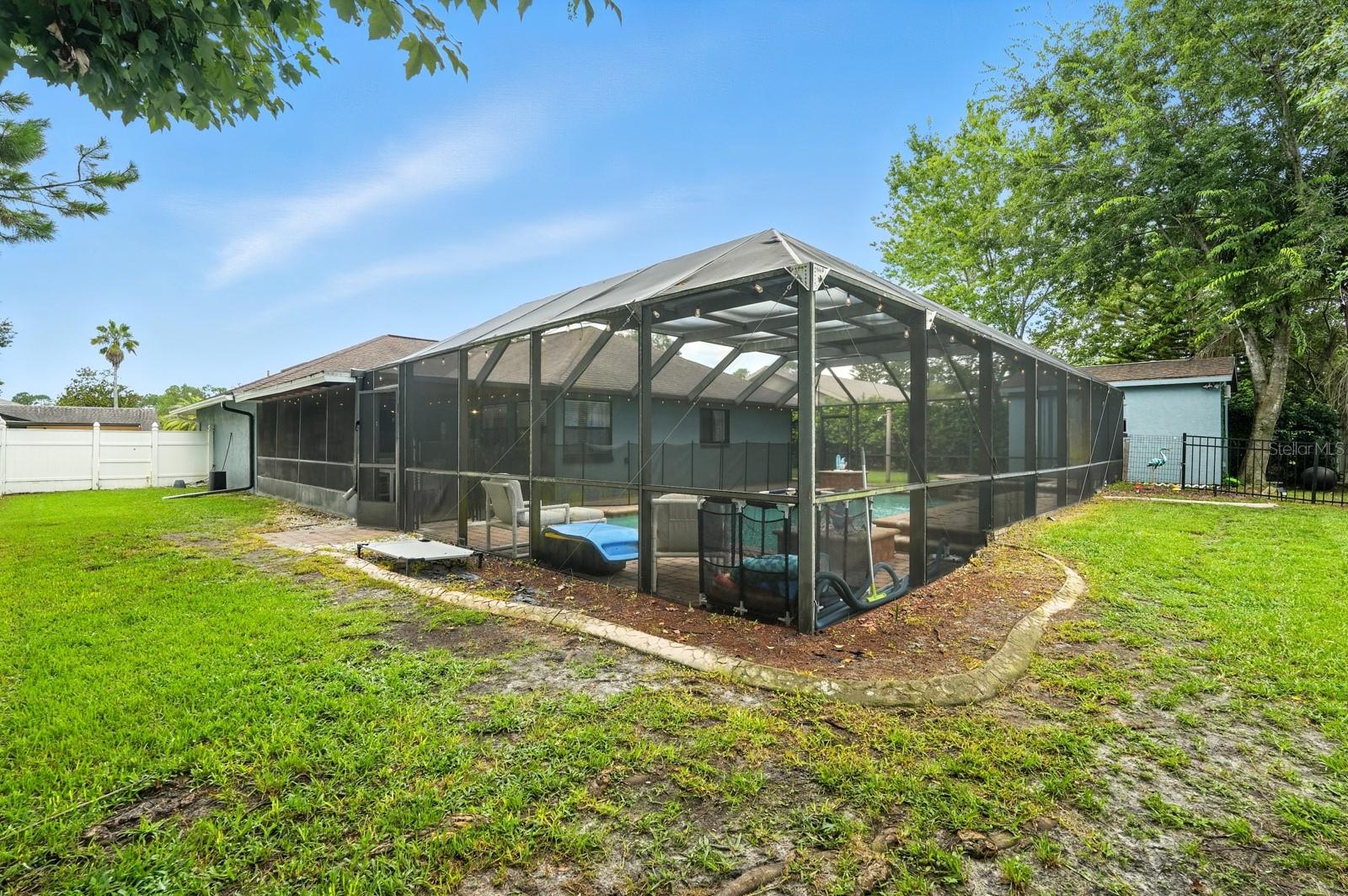 Image 33 of 37 For 86 Bayside Drive