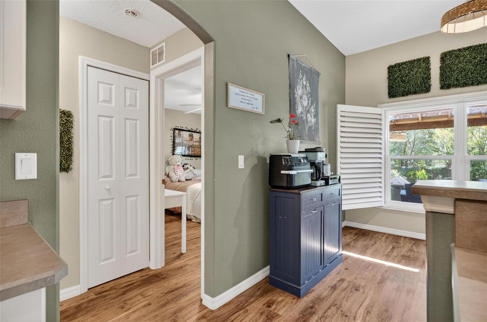 Image 38 of 76 For 91 Lancelot Drive