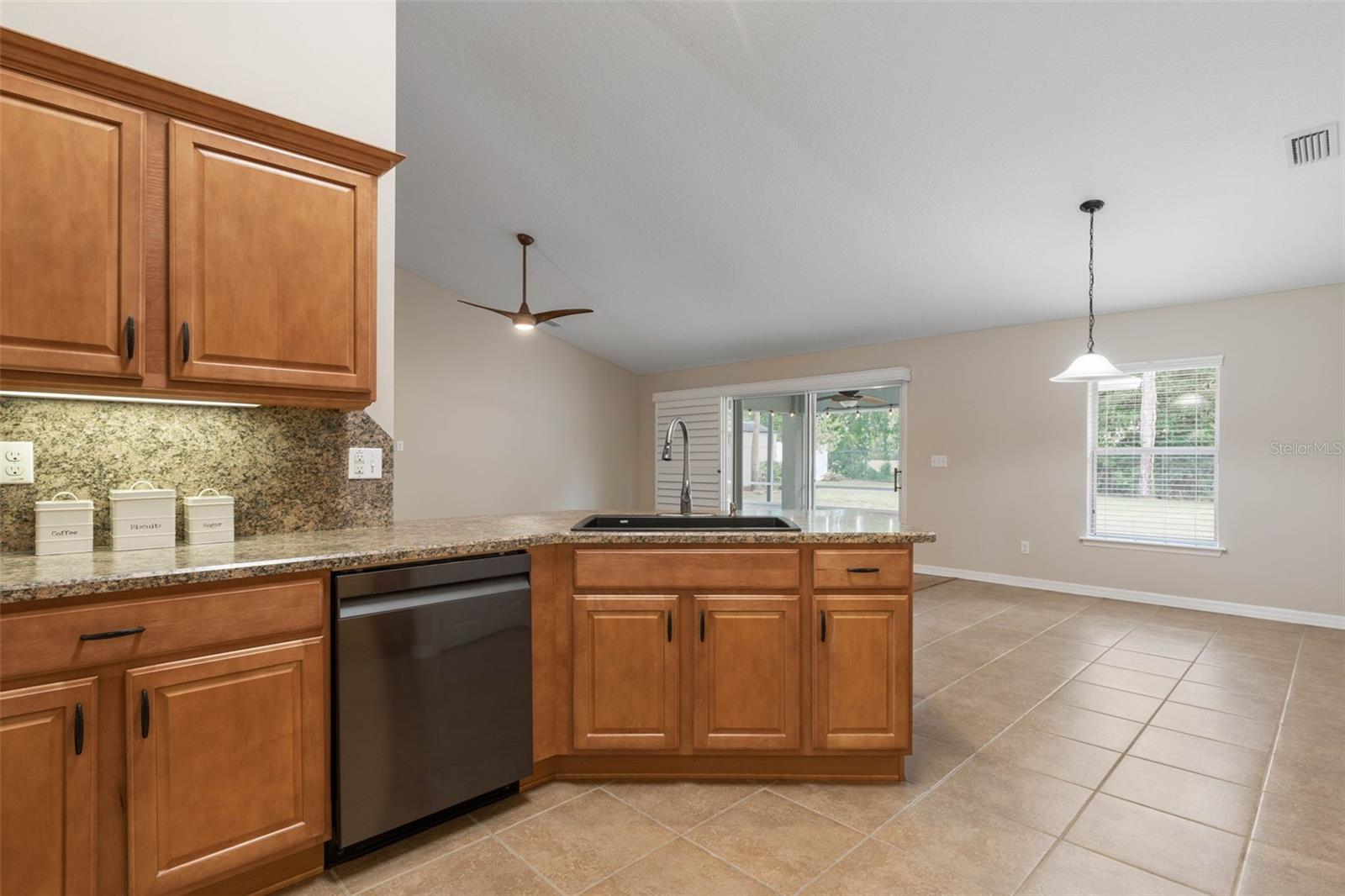 Image 16 of 61 For 105 Woodside Drive