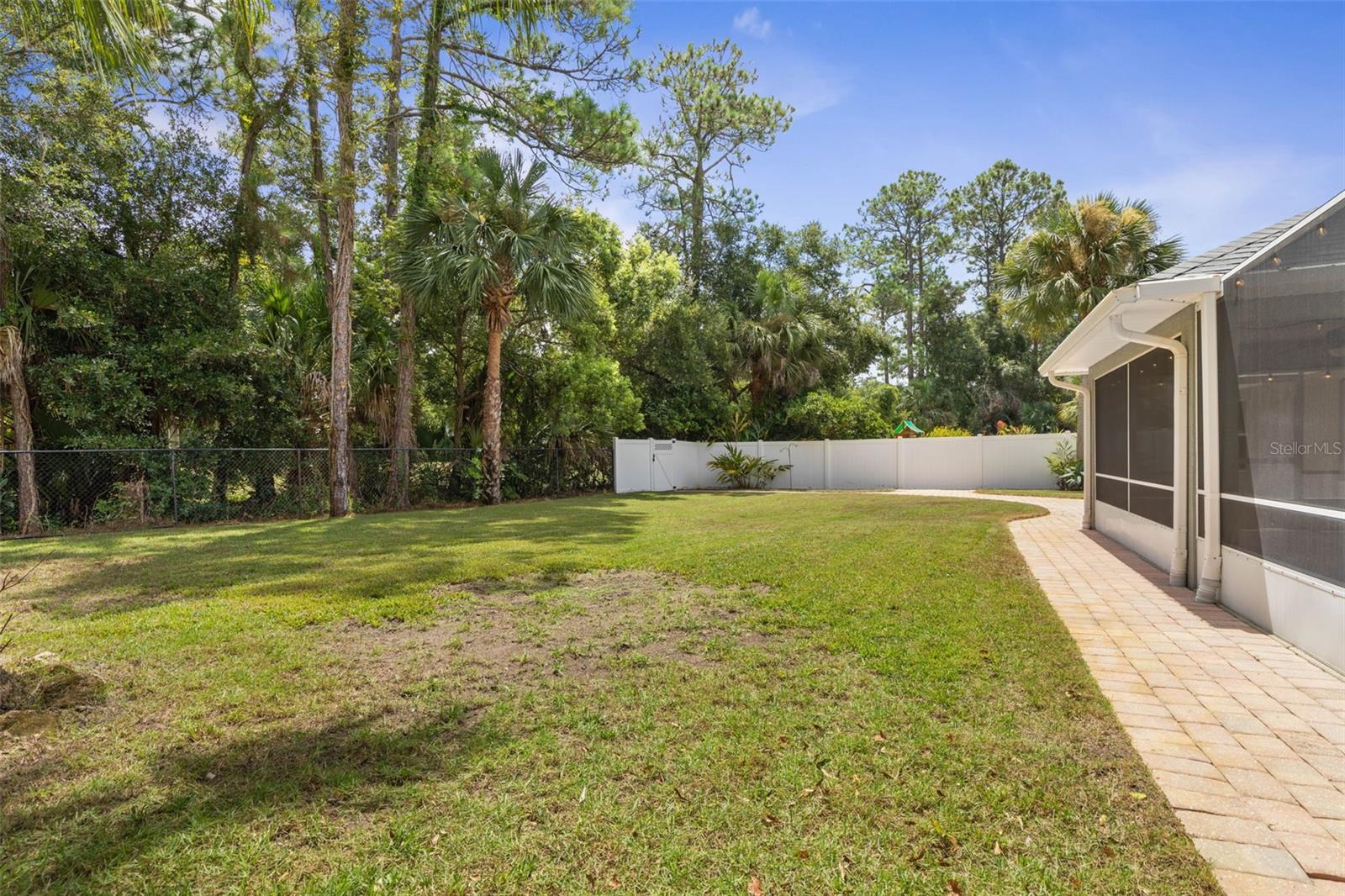 Image 40 of 61 For 105 Woodside Drive