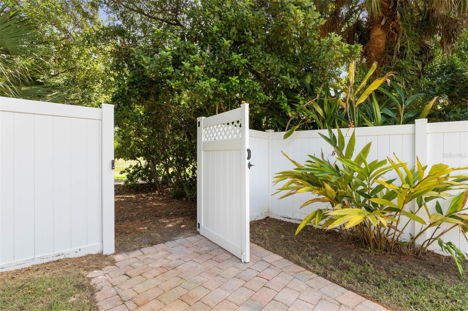 Image 46 of 61 For 105 Woodside Drive