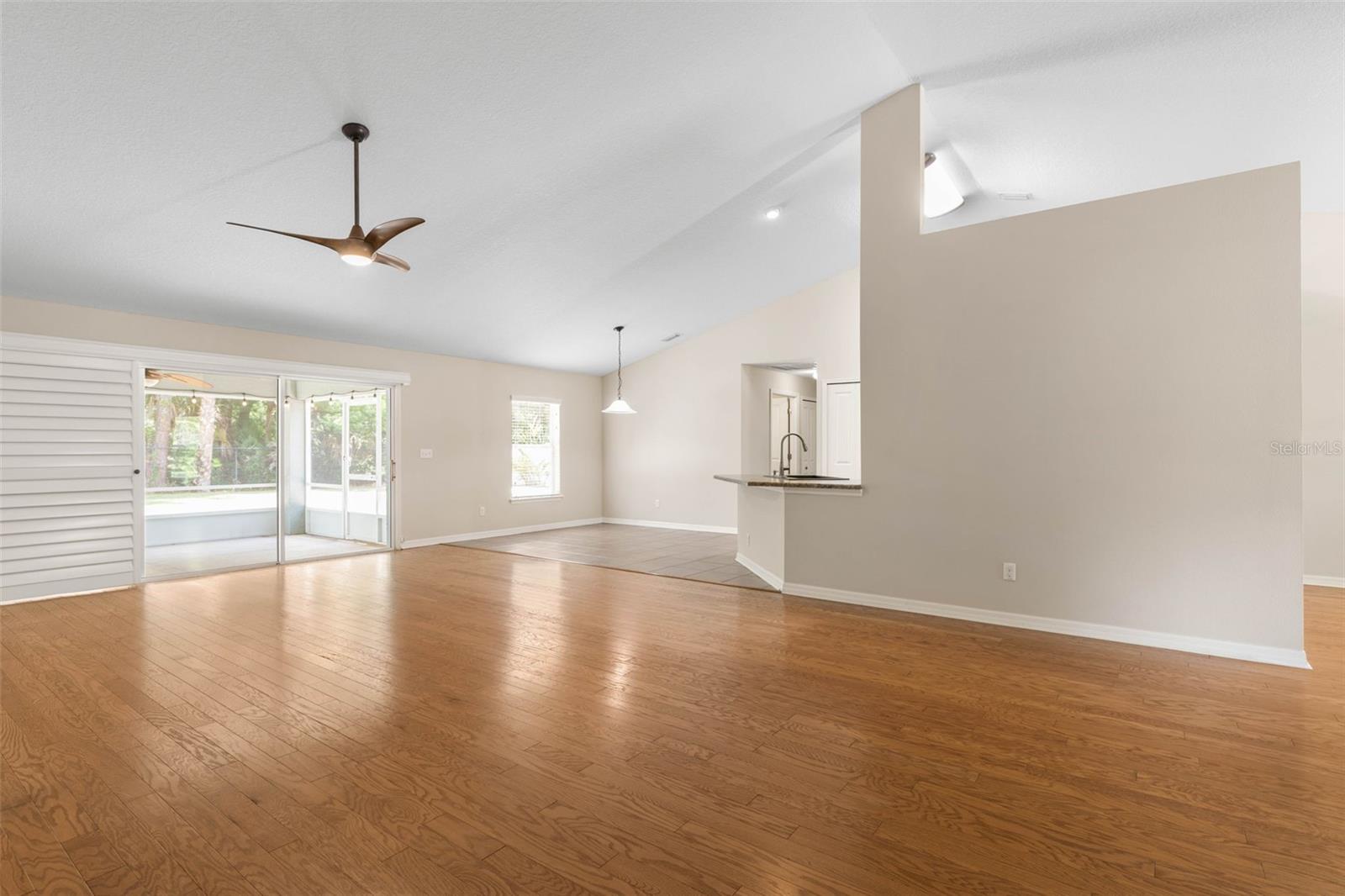 Image 8 of 61 For 105 Woodside Drive