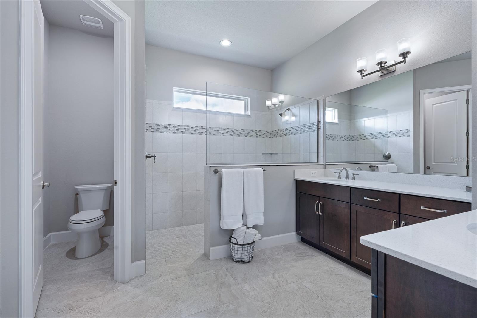 Image 25 of 79 For 380 Stirling Bridge Drive
