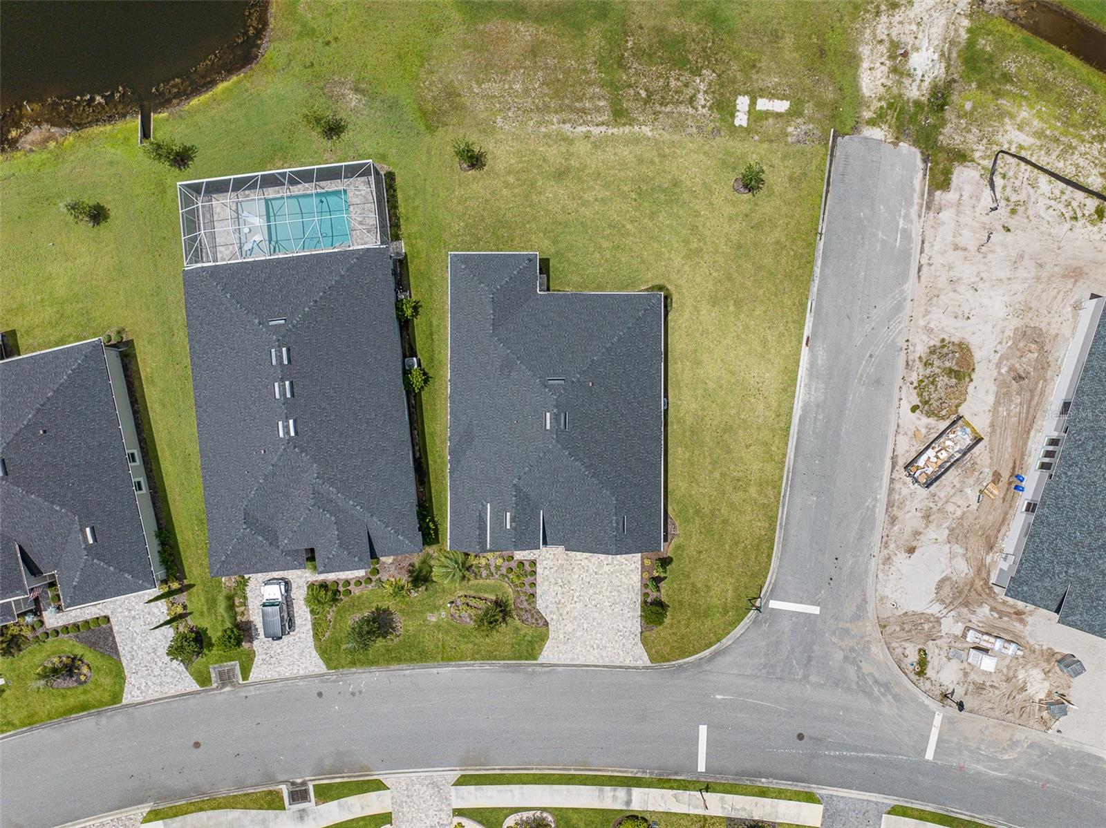 Image 43 of 79 For 380 Stirling Bridge Drive