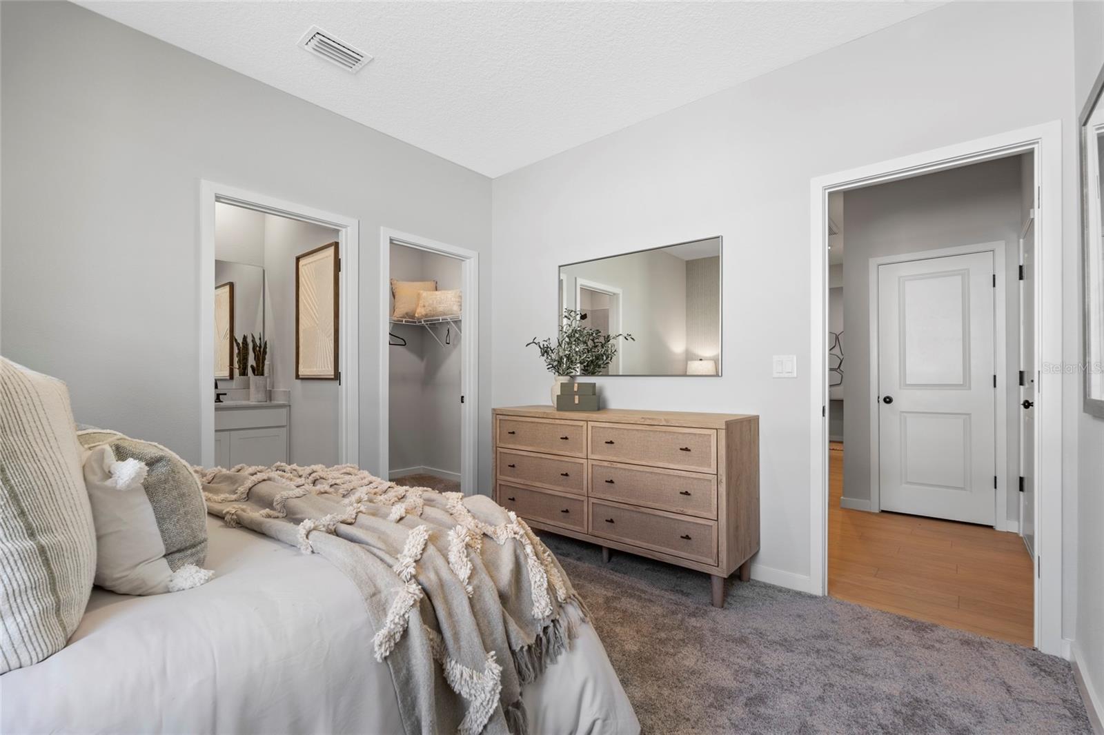 Image 30 of 40 For 7 Perseus Avenue