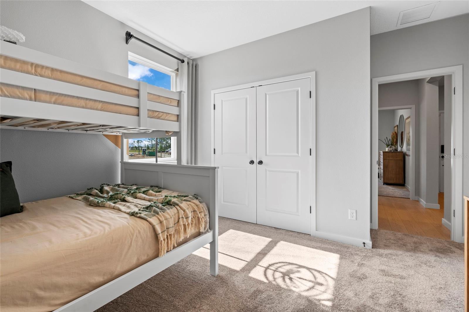 Image 31 of 40 For 7 Perseus Avenue
