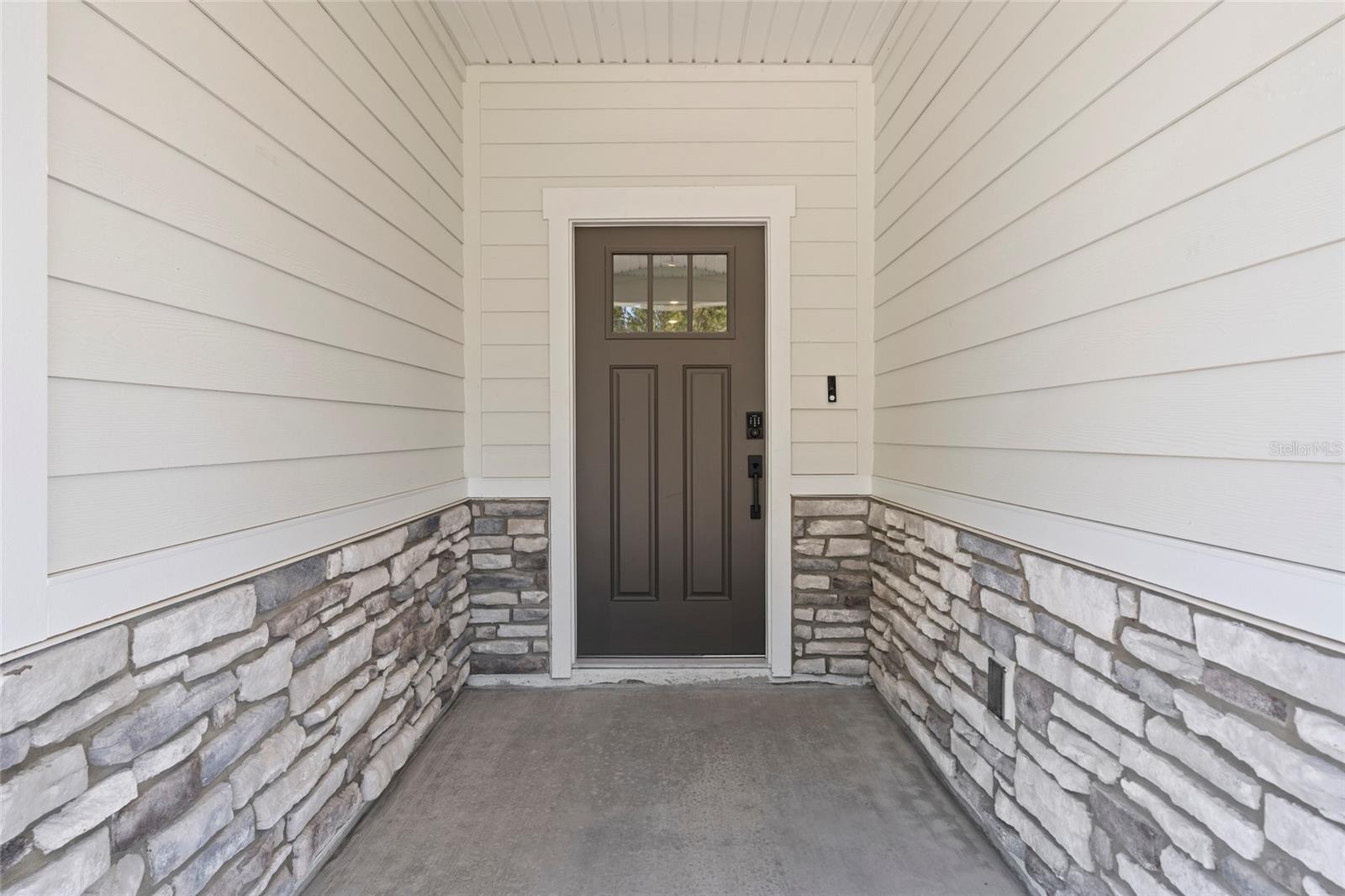 Listing photo id 32 for 61 Pegasus Road