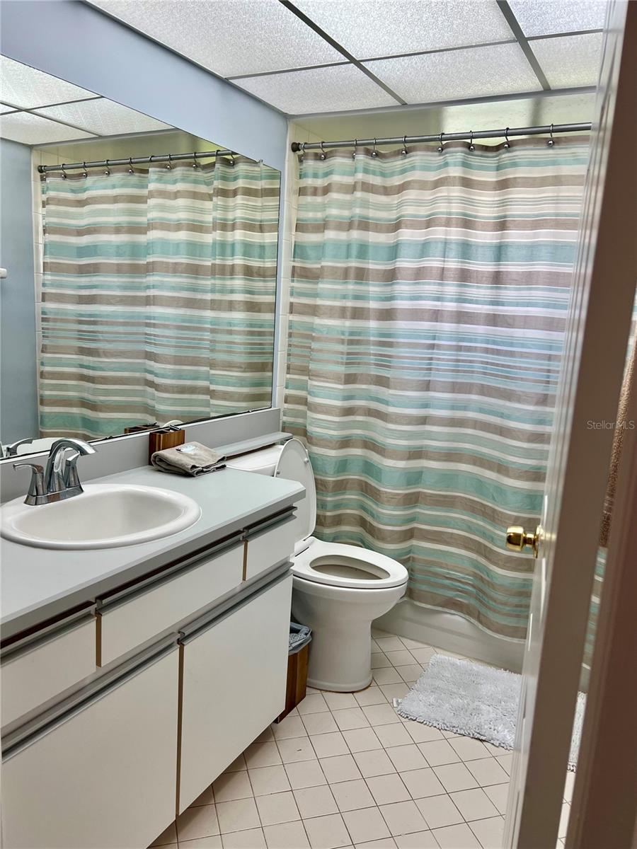 Image 21 of 33 For 6 Willow Grove Place