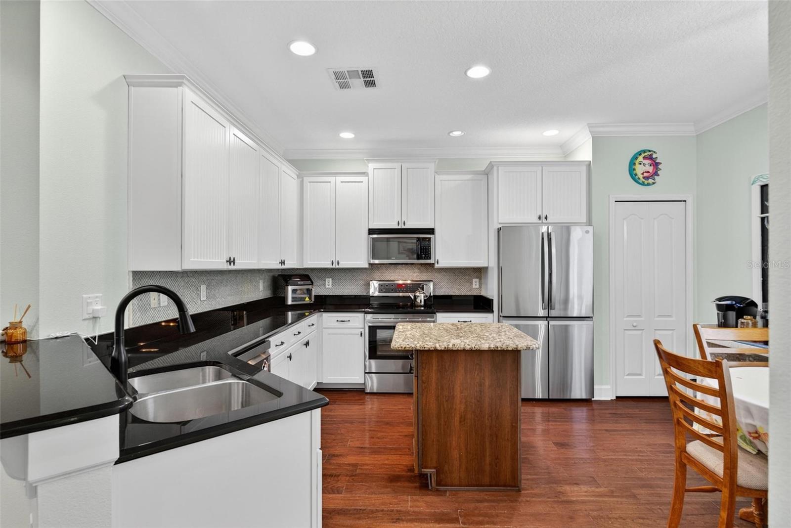 Image 32 of 60 For 425 Champion Ridge Drive
