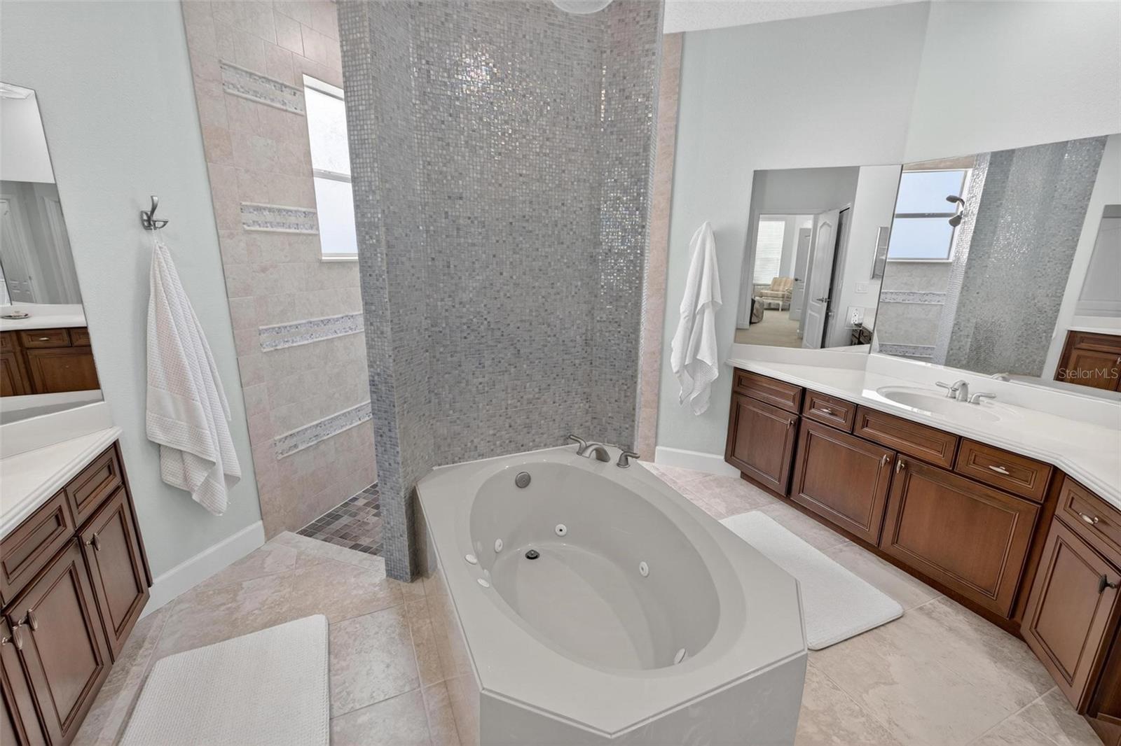 Image 47 of 60 For 425 Champion Ridge Drive