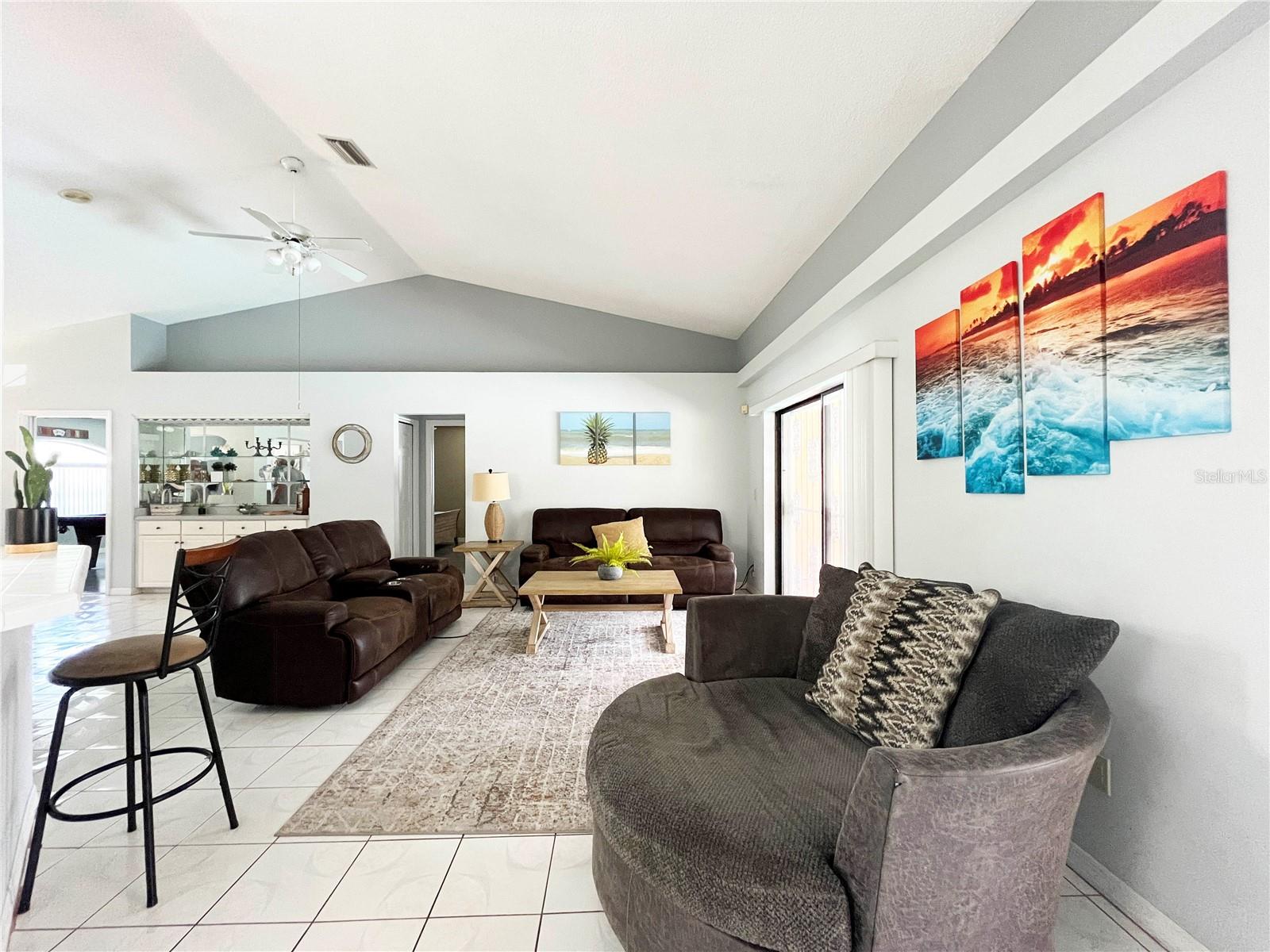 Image 15 of 34 For 62 Whippoorwill Drive