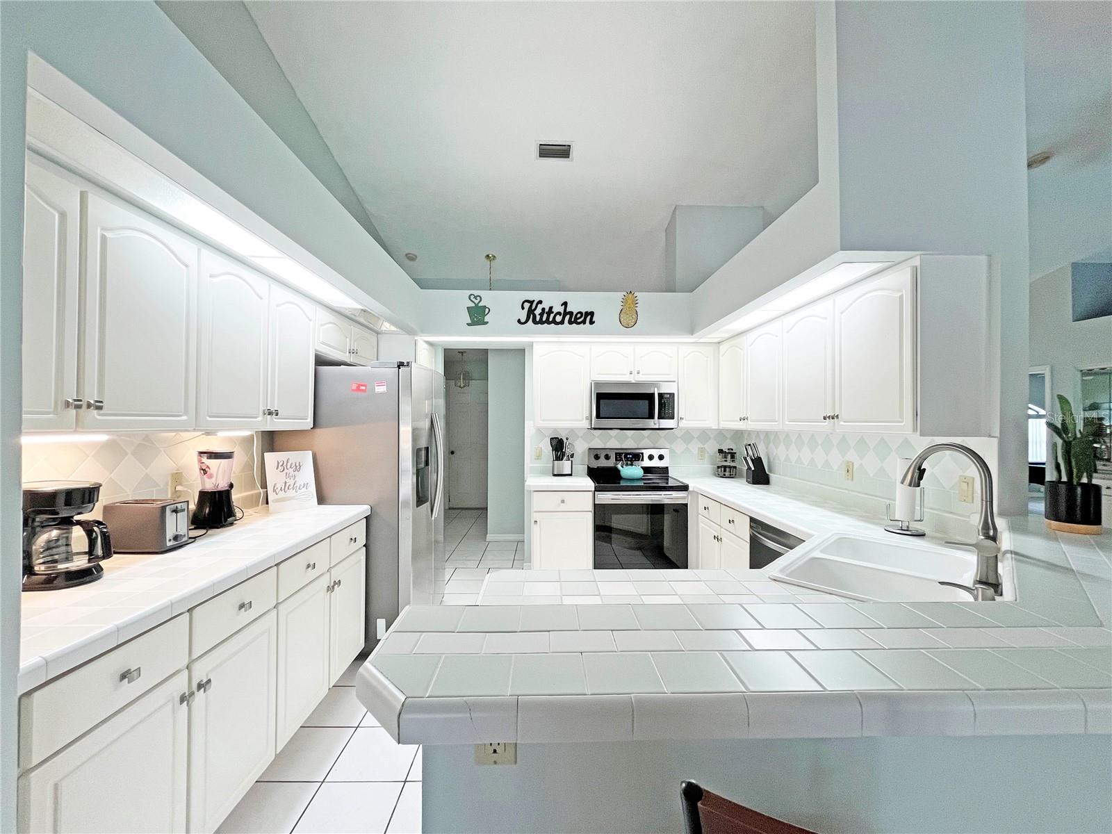 Image 17 of 34 For 62 Whippoorwill Drive