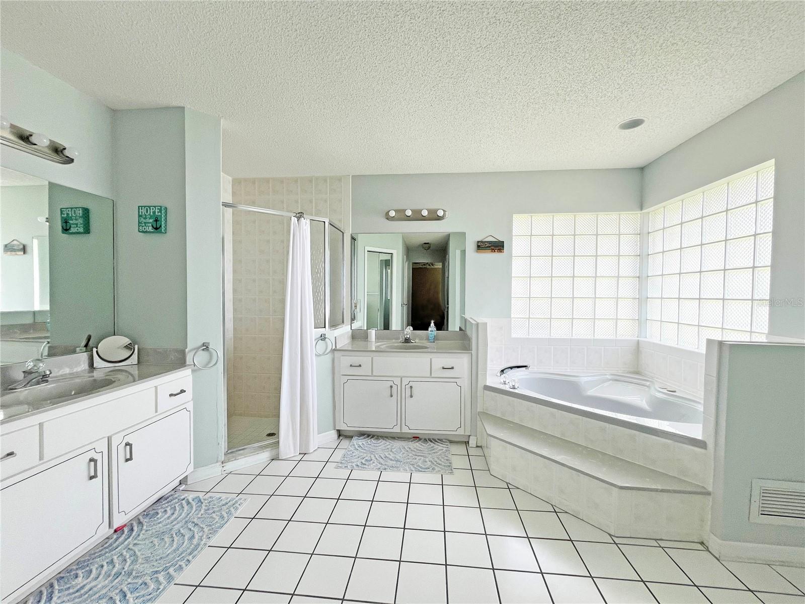 Image 28 of 34 For 62 Whippoorwill Drive