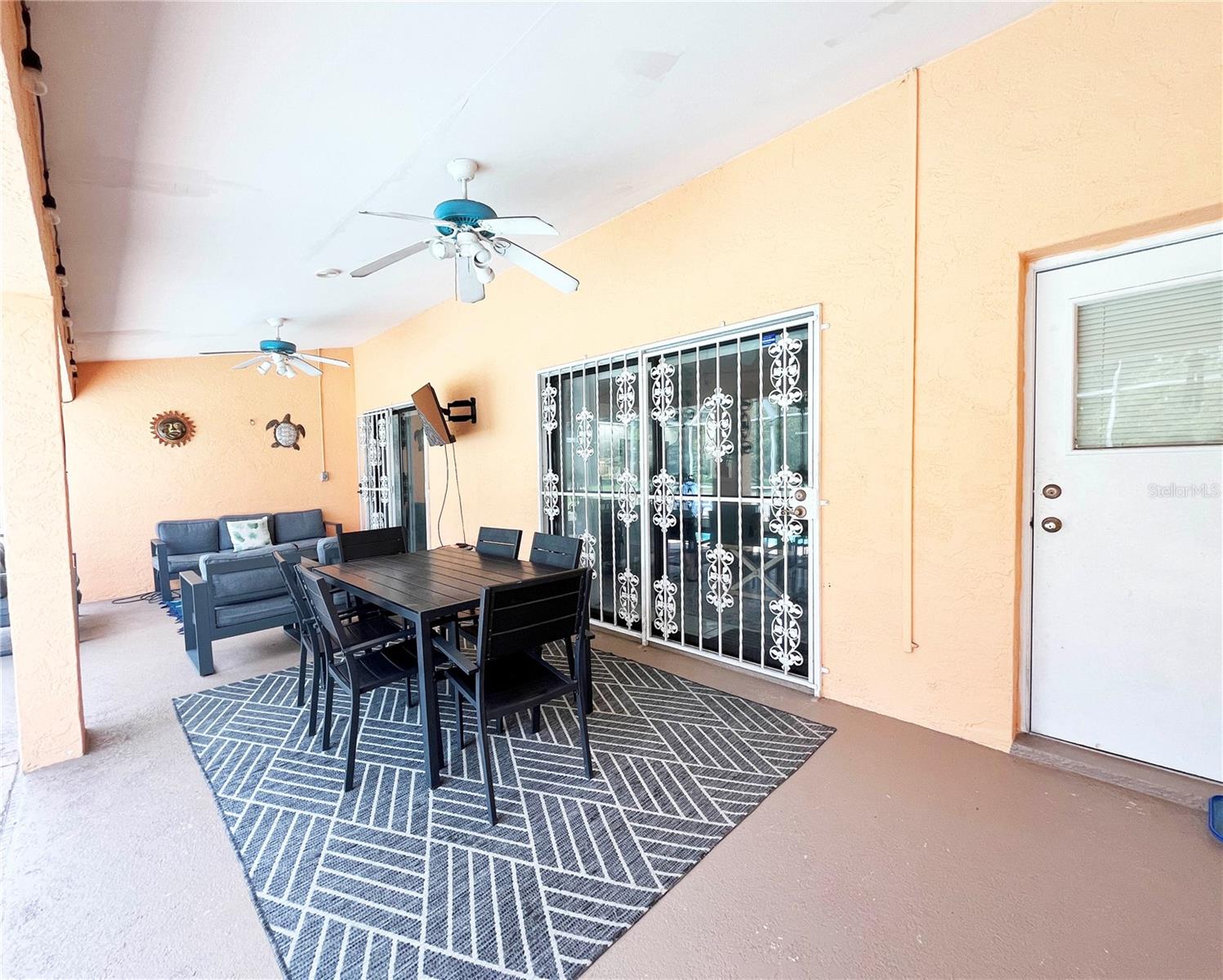 Image 6 of 34 For 62 Whippoorwill Drive