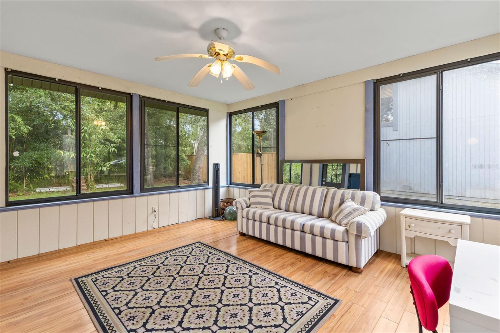 Image 19 of 72 For 291 Millview Court