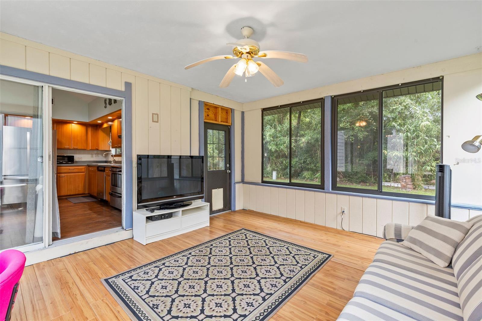 Image 20 of 72 For 291 Millview Court