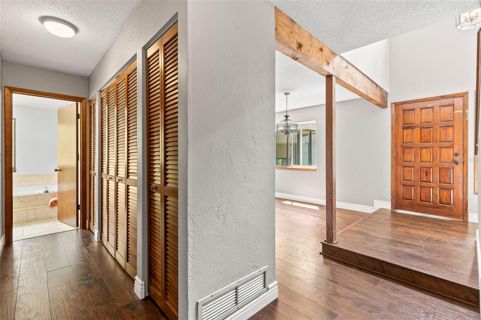 Image 21 of 72 For 291 Millview Court