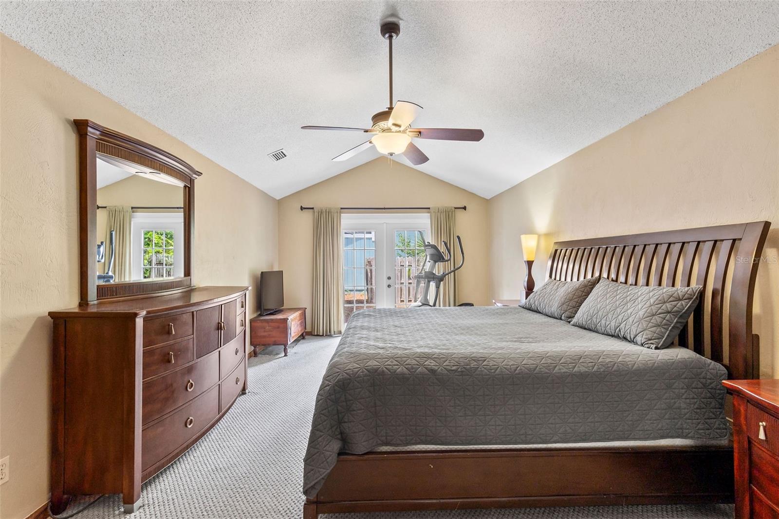 Image 22 of 72 For 291 Millview Court