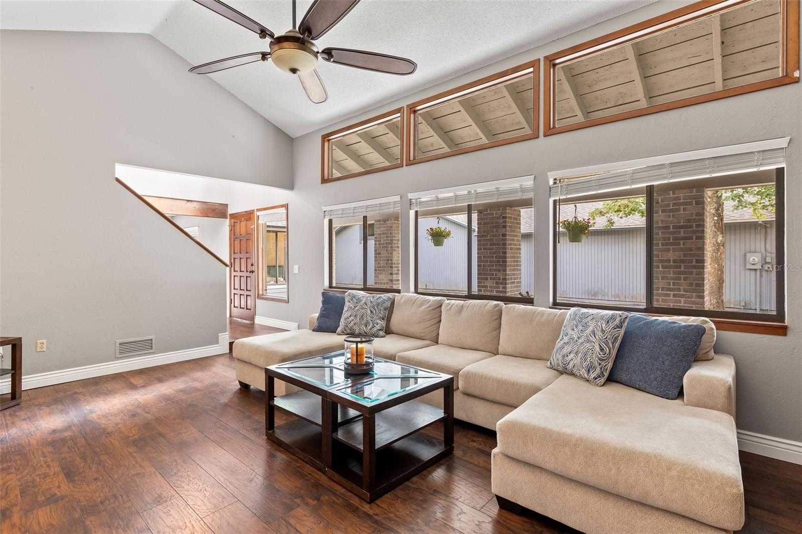 Image 7 of 72 For 291 Millview Court
