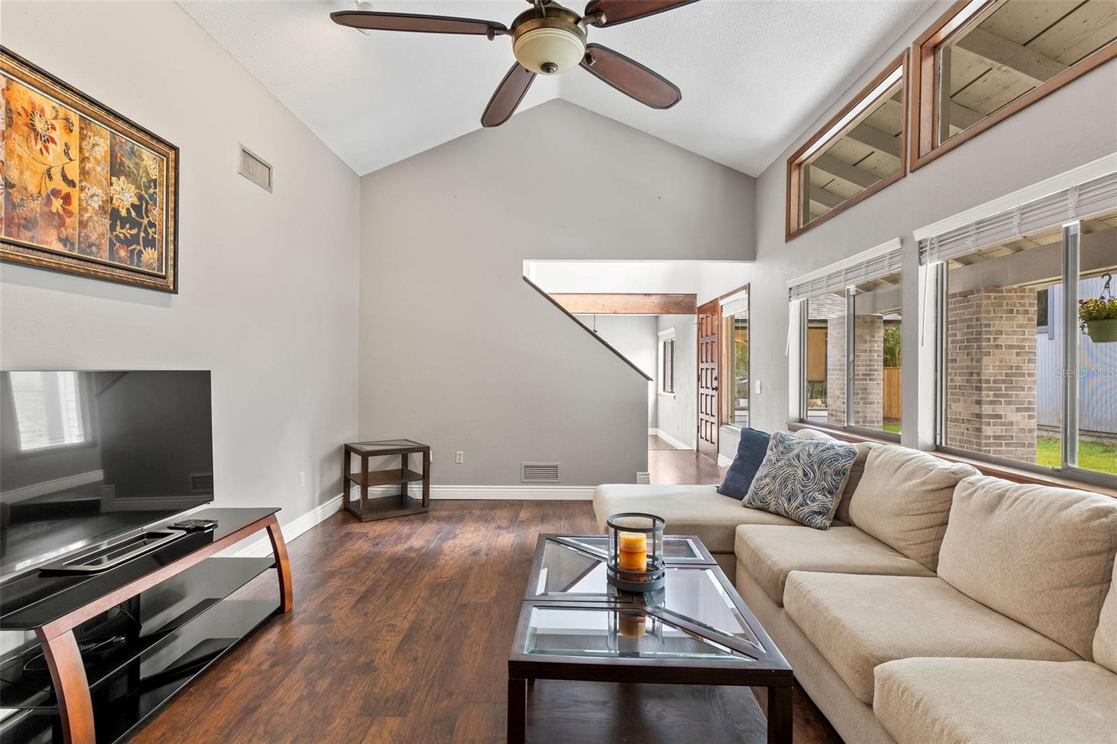 Image 8 of 72 For 291 Millview Court