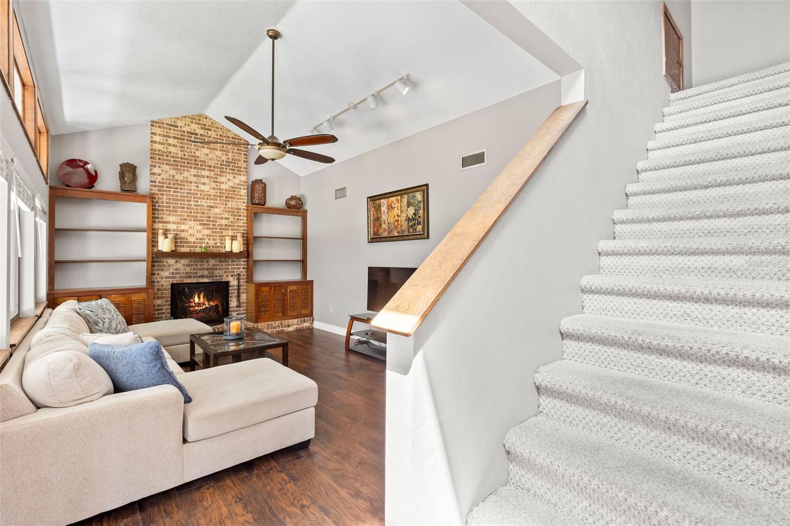 Image 9 of 72 For 291 Millview Court