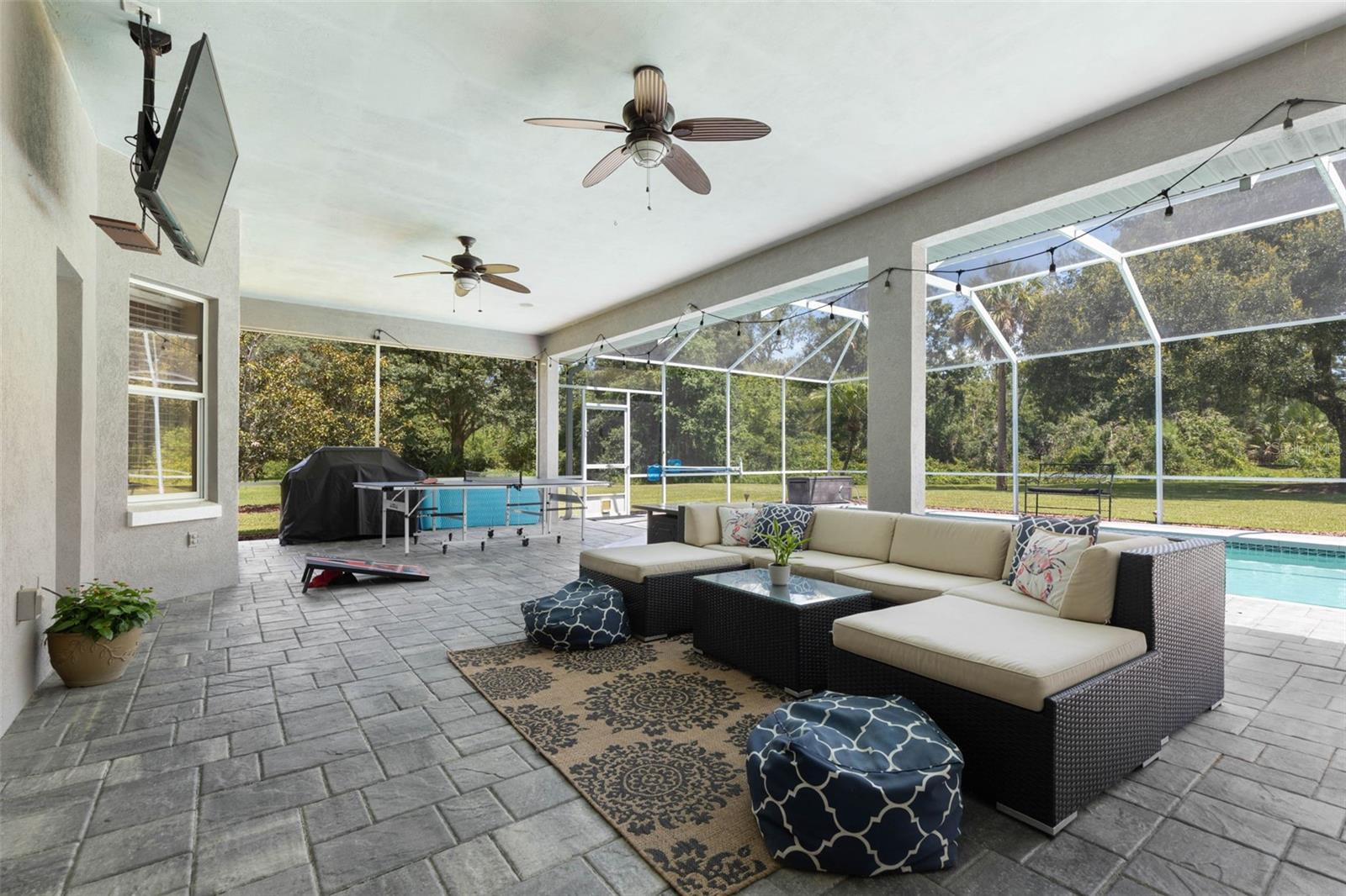 Image 41 of 51 For 21 Lakeside Place W