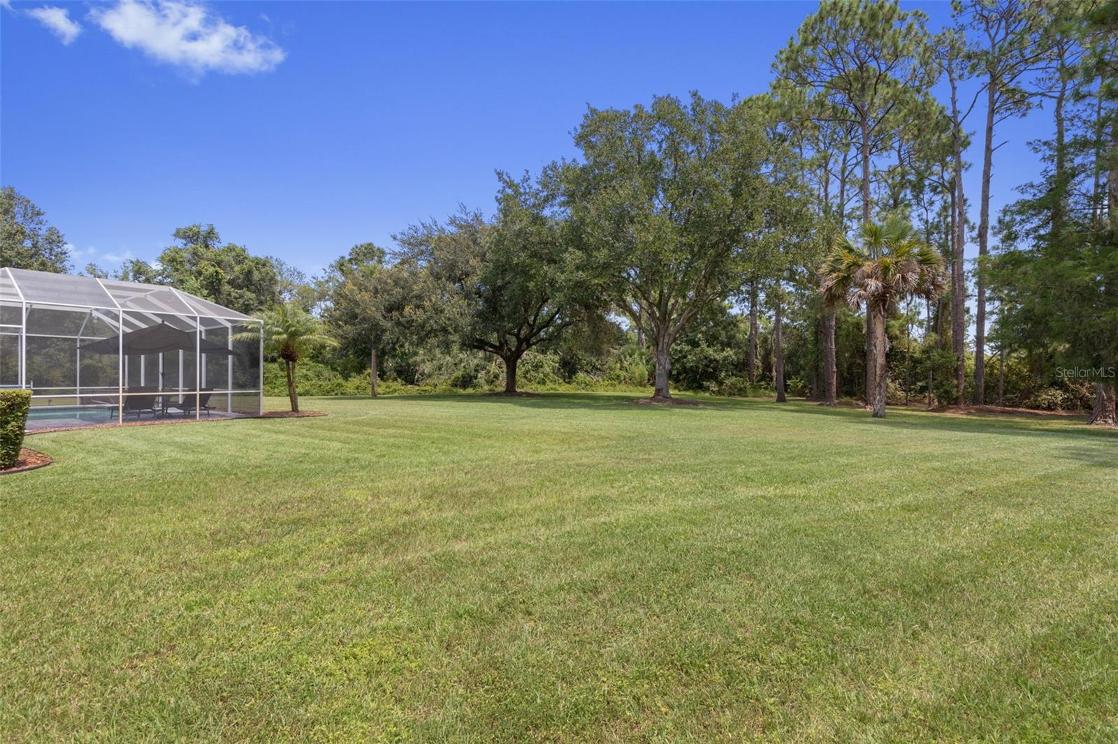 Image 45 of 51 For 21 Lakeside Place W