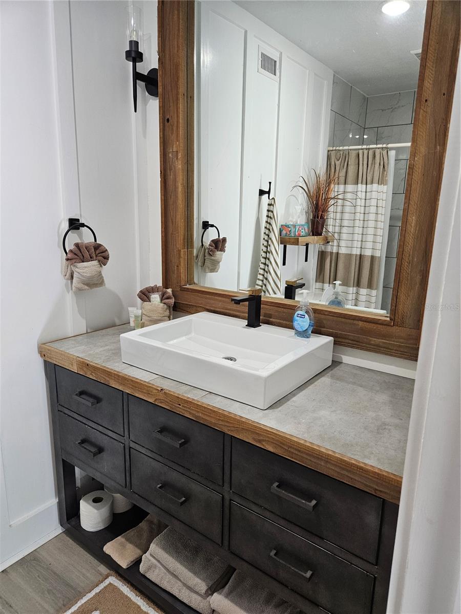 Image 15 of 31 For 42 Menendez Road